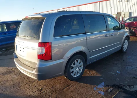 2013 Chrysler Town & Country Touring z USA, uszkodzony, nr VIN 2C4RC1BG5DR647519